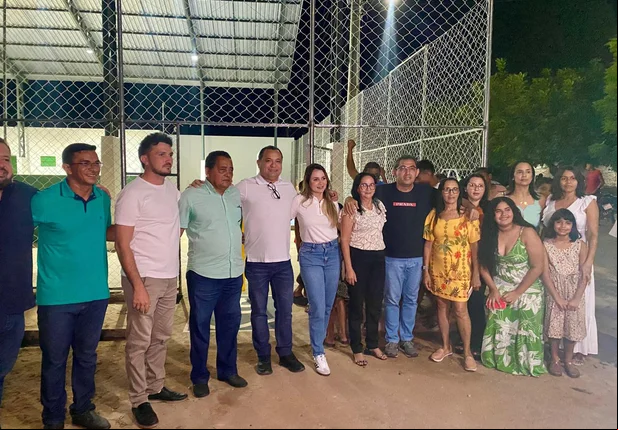 Inauguração de quadra poliesportiva e reinauguração de estádio