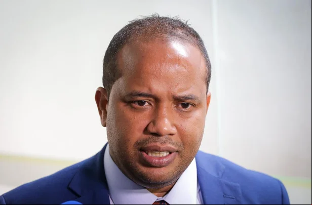 Enzo Samuel defende apuração rápida na I que investigará rombo